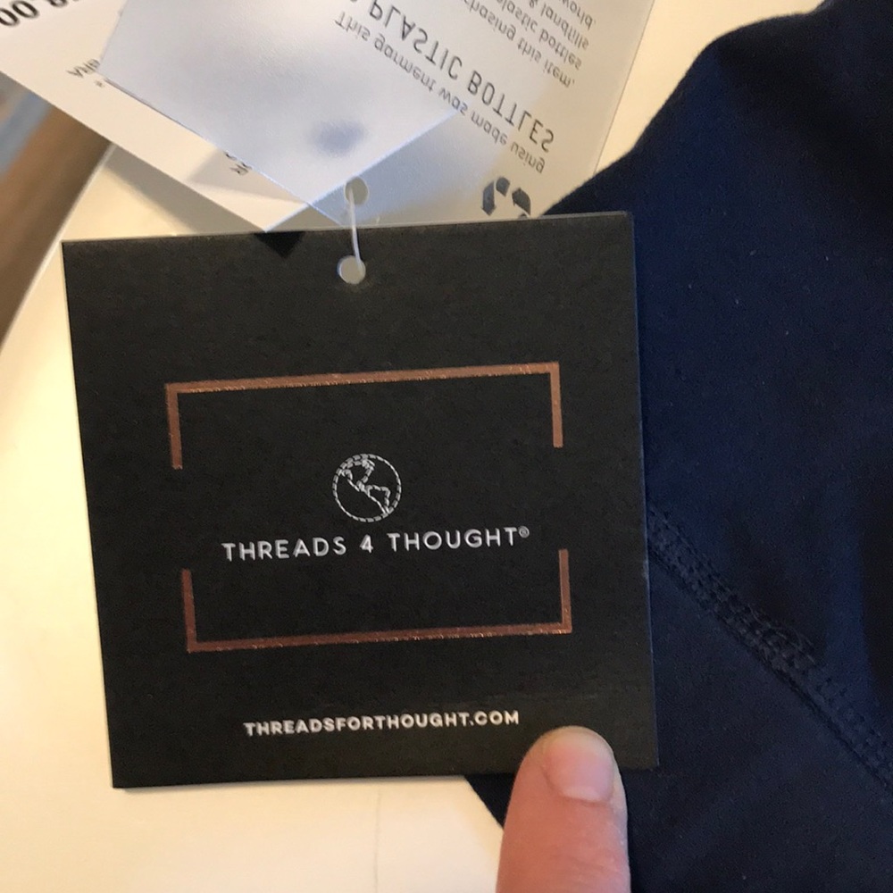 Threads 4 Thoughts sports bra - Picture 4 of 4